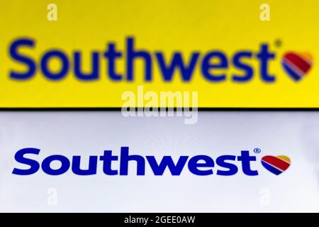 Brasilien. August 2021. In dieser Abbildung ist das Logo von Southwest Airlines auf einem Smartphone zu sehen. (Foto von Rafael Henrique/SOPA Images/Sipa USA) Quelle: SIPA USA/Alamy Live News Stockfoto