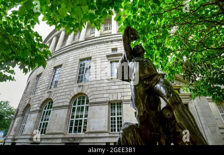 Adrift and Central Library, Manchester Stockfoto