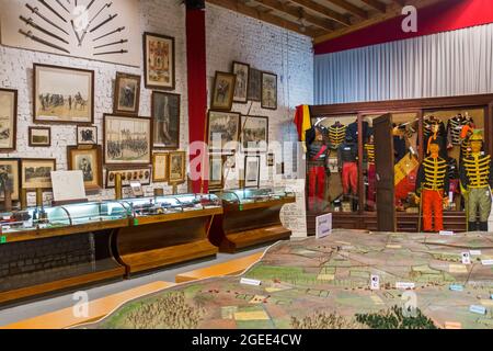 1. Weltkrieg Museum Schlacht der Silberhelme / Schlacke der Zilveren Helmen über den letzten großen Kavallerieanschlag der deutschen Armee in Halen, Limburg, Belgien Stockfoto