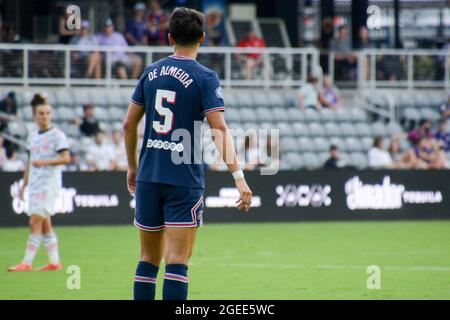 Louisville, Usa. August 2021. Elisa De Almeida aus Paris Saint-Germain beim Frauen-Cup-Spiel zwischen dem FC Bayern und Paris Saint-Germain im Lynn Family Stadium in Louisville, Kentucky. KEINE KOMMERZIELLE NUTZUNG Kredit: SPP Sport Pressefoto. /Alamy Live News Stockfoto