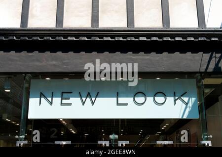 Neuer Look, Eastgate Street, Chester Stockfoto