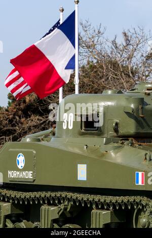 Der Sherman-Panzer "Normandie", 2. Französisches Panzerdivision Landungen Monument, Manche Department, Cotentin, Normandie Region, Frankreich Stockfoto