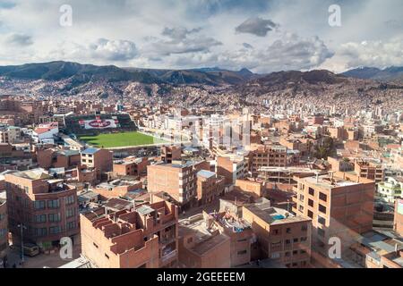 LA PAZ, BOLIVIEN - 28. APRIL 2015: Luftaufnahme von La Paz. Stockfoto