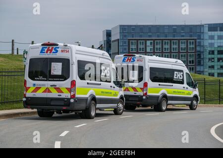 Halifax, Kanada - 9. August 2021: Zwei Halifax EHS Krankenwagen Stockfoto