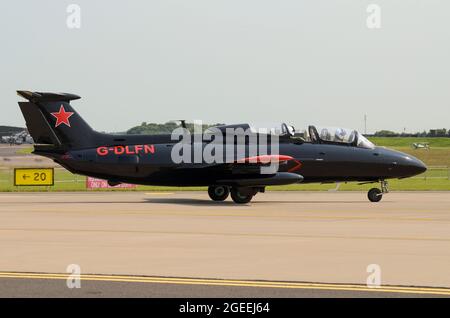 Aero L-29 Delfín, (Dolphin) NATO meldender Name: Maya. 60er Jahre Militärjet-Trainer von tschechoslowakischen Luftfahrtunternehmen Aero Vodochody hergestellt Stockfoto