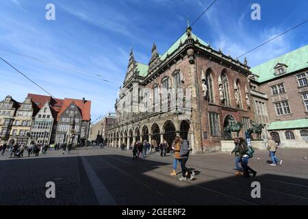 BREMEN, DEUTSCHLAND - 22. März 2015: Blick auf den Bremer Hauptmarktplatz im Zentrum der Hansestadt, Deutschland. Stockfoto