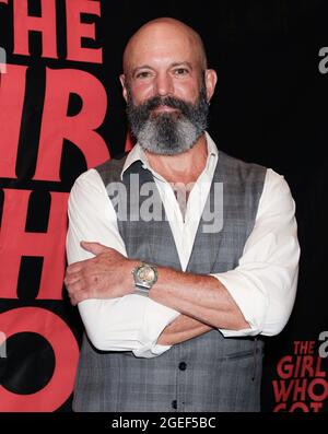 New York, NY, USA. August 2021. Geoffrey Cantor bei der Ankunft für DAS MÄDCHEN, DAS WEGKAM Premiere, AMC 19th St. East 6 Theatre, New York, NY 19. August 2021. Kredit: CJ Rivera/Everett Collection/Alamy Live Nachrichten Stockfoto