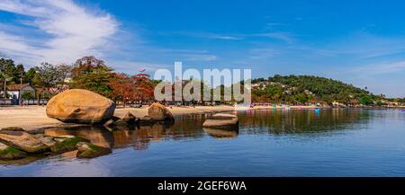 Paqueta Island, Rio de Janeiro, Brasilien - UM 2021: Typische städtische Umgebung, aus dem täglichen Leben der Nachbarschaft, aufgenommen in Paquetá Stockfoto