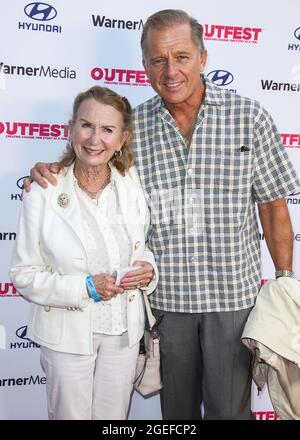 Los Angeles, Usa. August 2021. LOS ANGELES, KALIFORNIEN, USA - 19. AUGUST: Die Schauspielerin Juliet Mills und ihr Mann/Schauspieler Maxwell Caulfield kommen zur 2021 Outfest Los Angeles LGBTQ Film Festival Vorführung von 'The Sixth Reel', die am 19. August 2021 in Los Angeles, Kalifornien, USA, bei der Directors Guild of America stattfand. (Foto: Xavier Collin/Image Press Agency/Sipa USA) Quelle: SIPA USA/Alamy Live News Stockfoto