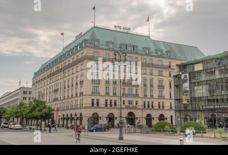 Berlin: Neues Hotel Adlon Kempinski – das Hotel Adlon Kempinski ist eines der luxuriösesten und bekanntesten Hotels in Deutschland Stockfoto