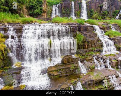 Schöner Pongour Wasserfall Lam Dong Provinz Südvietnam Stockfoto