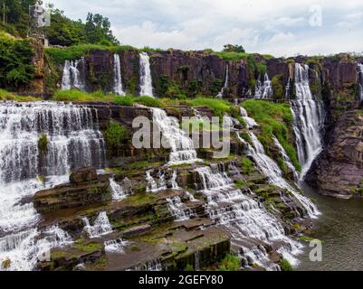 Schöner Pongour Wasserfall Lam Dong Provinz Südvietnam Stockfoto