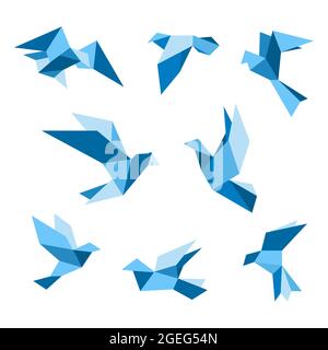Blau fliegende Tauben- und Taubenvögel gesetzt, isoliert auf Weiß. Polygonaler Taubenstil. Vektorgrafik. Stock Vektor