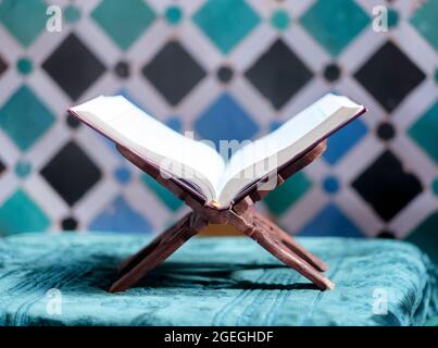 Der Koran, das heilige Buch des Islam Stockfoto