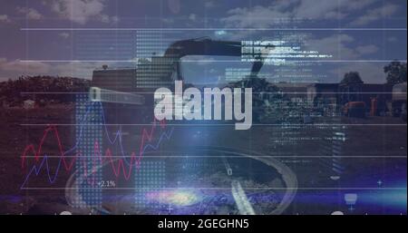 Finanzielle Datenverarbeitung gegen Krangrabber im städtischen Industriegebiet Stockfoto