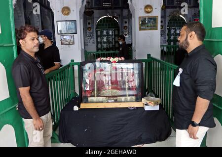 Non Exclusive: DHAKA, BANGLADESCH - 20. AUGUST: Eine schiitische Person während des Trauertages zum Gedenken an den Ashura-Tag. Der zehnte Tag von Muharram ist cel Stockfoto