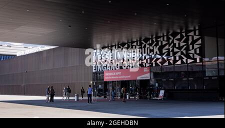 Innsbruck Convention Center - derzeit als Impfzentrum genutzt - INNSBRUCK, ÖSTERREICH, EUROPA - 29. JULI 2021 Stockfoto