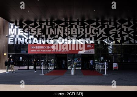 Innsbruck Convention Center - derzeit als Impfzentrum genutzt - INNSBRUCK, ÖSTERREICH, EUROPA - 29. JULI 2021 Stockfoto