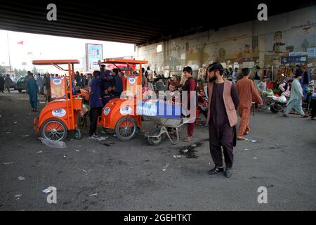 Kabul, Afghanistan. August 2021. Das Foto vom 20. August 2021 zeigt einen Blick in Kabul, Afghanistan. Quelle: Saifurahman Safi/Xinhua/Alamy Live News Stockfoto