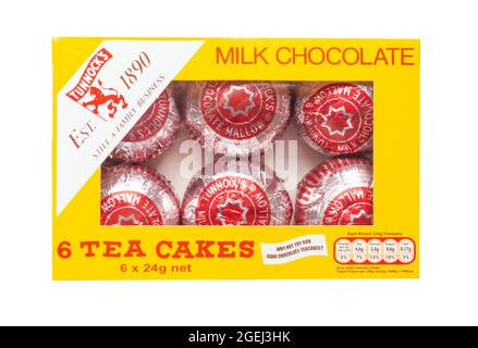 Schachtel mit 6 Tunnock's Teekuchen, Glasgow City, Schottland, Vereinigtes Königreich Stockfoto