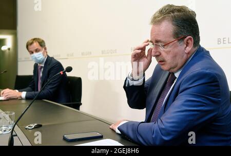 Der Ministerpräsident der Region Brüssel, Rudi Vervoort, wurde während einer Pressekonferenz nach einem Treffen des beratenden Ausschusses mit den Ministern des Th Stockfoto