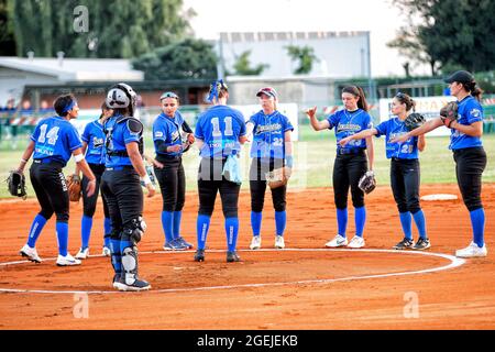 Saronno, Italien. August 2021. , Saronno, Italien, 20. August 2021, Spieler des Teams Saronno aus Italien während der Women &#39;s European Cup Gewinner Cup 2021, Softball - Foto Valerio Origo / LM Credit: Live Media Publishing Group/Alamy Live News Stockfoto