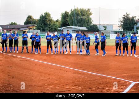 Saronno, Italien. August 2021. Team Saronno aus Italien während der Europapokal-Pokalsieger der Frauen 2021, Softball in Saronno, Italien, August 20 2021 Quelle: Independent Photo Agency/Alamy Live News Stockfoto