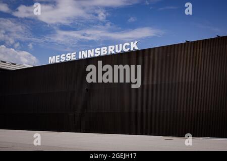 Innsbruck Convention Center - derzeit als Impfzentrum genutzt - INNSBRUCK, ÖSTERREICH, EUROPA - 29. JULI 2021 Stockfoto