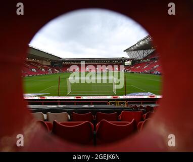 Bristol, Großbritannien. August 2021. 20. August 2021; Ashton Gate Stadium, Bristol, South Gloucestershire, England; EFL Championship Football, Bristol City versus Swansea; Allgemeine Ansicht des Ashton Gate Stadium Credit: Action Plus Sports Images/Alamy Live News Stockfoto