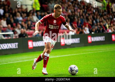 Bristol, Großbritannien. August 2021. Andreas Weimann von Bristol City in Aktion. EFL Skybet Championship match, Bristol City gegen Swansea City im Ashton Gate Stadium in Bristol, Avon am Freitag, den 20. August 2021. Dieses Bild darf nur für redaktionelle Zwecke verwendet werden. Nur zur redaktionellen Verwendung, Lizenz für kommerzielle Nutzung erforderlich. Keine Verwendung bei Wetten, Spielen oder Veröffentlichungen in einem Club/einer Liga/einem Spieler. PIC von Lewis Mitchell/Andrew Orchard Sports Photography/Alamy Live News Credit: Andrew Orchard Sports Photography/Alamy Live News Stockfoto