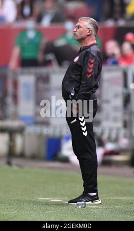 Bristol, Großbritannien. August 2021. 20. August 2021; Ashton Gate Stadium, Bristol, South Gloucestershire, England; EFL Championship Football, Bristol City gegen Swansea; Nigel Pearson Manager von Bristol City blickt auf frustriert Credit: Action Plus Sports Images/Alamy Live News Stockfoto