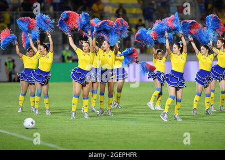 Frosinone, Italien. August 2021. Cheerleader (Frosinone) beim italienischen Spiel der Serie B zwischen Frosinone 2-2 Parma im Renato Stirpe Stadium am 20. August 2021 in Frosinone, Italien. Kredit: Maurizio Borsari/AFLO/Alamy Live Nachrichten Gutschrift: Aflo Co. Ltd./Alamy Live Nachrichten Stockfoto