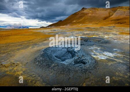 Schlammlawinen im Geothermiegebiet Hverir in Island Stockfoto