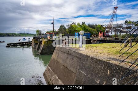 Eingang zum ehemaligen Richmond Drydock in Appledore, in der Nähe von Bideford, Devon, Großbritannien. Auf dem Dock soll eine Sammlung historischer Schiffe untergebracht werden. Stockfoto