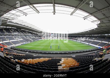 Hull, Großbritannien. August 2021. Gesamtansicht des MKM-Stadions in, am 8/21/2021. (Foto von David Greaves/News Images/Sipa USA) Quelle: SIPA USA/Alamy Live News Quelle: SIPA USA/Alamy Live News Stockfoto