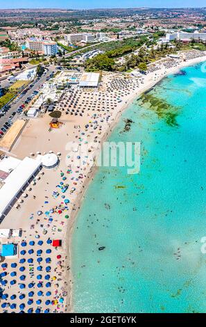 Panorama des berühmten Nissi Beach. Ayia Napa. Zypern. Stockfoto