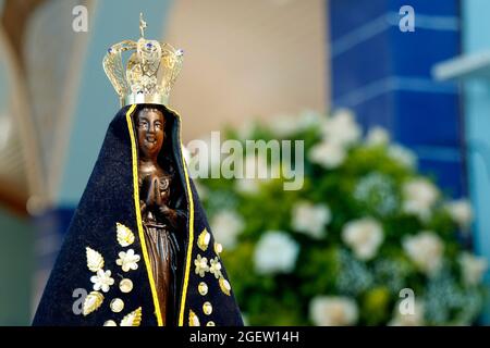 Statue des Bildes unserer Lieben Frau von Aparecida, Mutter Gottes, Patronin von Brasilien Stockfoto