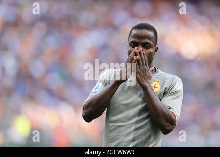 Yayah Kallon von Genua CFC reagiert während der Serie A 2021/22 Fußballspiel zwischen FC Internazionale und Genua CFC im Giuseppe Meazza Stadium, Mailand, Italien am 21. August 2021 - Foto FCI / Fabrizio Carabelli / LM Stockfoto