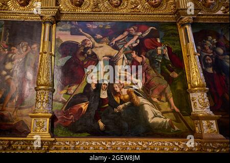 Schönes Gemälde in der Kathedrale von El Salvador, das Jesus vom Kreuz abnimmt, Santo Domingo de la Calzada, La Rja, Spanien, Stockfoto