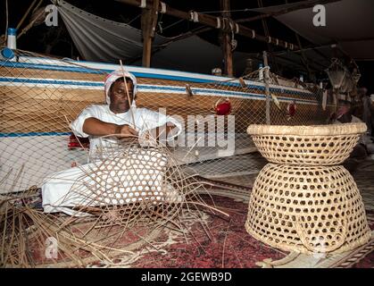 Arabisches traditionelles Fischermannsleben im OMAN Stockfoto