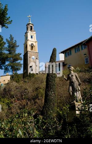 Portmeirion Village wurde als Drehort für die TV-Serie „The Prisoner“ aus den 1960er Jahren mit Patrick McGoohan in Gwynedd, North Wales, Großbritannien, genutzt Stockfoto