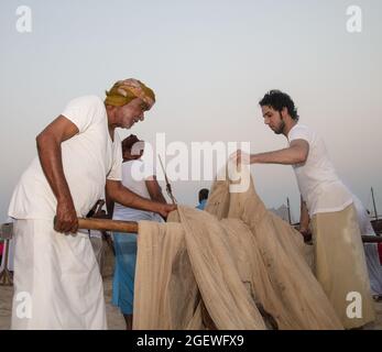 Arabisches traditionelles Fischermannsleben im OMAN Stockfoto