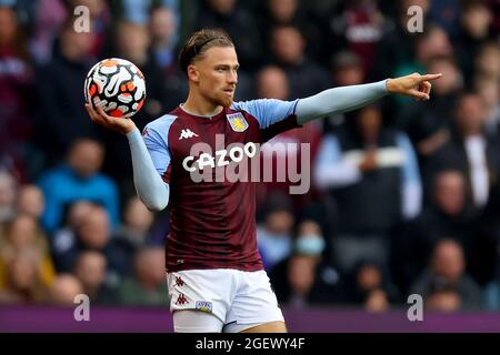 21. August 2021; Villa Park, Aston, Birmingham, West Midlands, England, Premier League Football, Aston Villa gegen Newcastle United; Matty Cash von Aston Villa Stockfoto