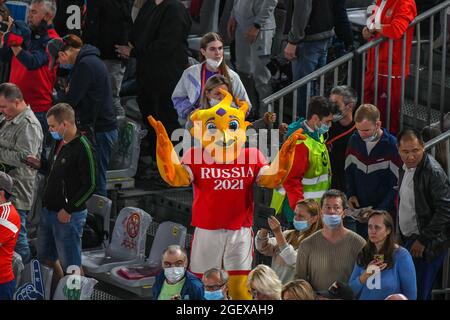 Moskau, Moskau, Russland. August 2021. 21. August 2021. Russland. Moskau. Luschniki-Stadion. Beach Soccer World Cup 2021. Offizielles Maskottchen Zharishka (Foto: © Daniel Kutepov/ZUMA Press Wire) Stockfoto