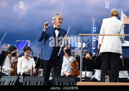 New York City, USA. August 2021. Die Sängerin Andrea Bocelli tritt auf der Bühne während des „We Love NYC: The Homecoming Concert“ auf, das am 21. August 2021 auf dem Great Lawn im Central Park in New York City, NY, stattfand. (Foto von Anthony Behar/Sipa USA) Quelle: SIPA USA/Alamy Live News Stockfoto