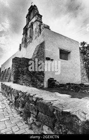 San Antonio Texas USA, um 1989: Mission San Juan Capistrano, nach umfangreichen Renovierungsarbeiten an der um 1756 erbauten Kapelle. Es ist Teil des San Antonio Missions National Historical Park. ©Bob Daemmrich Stockfoto