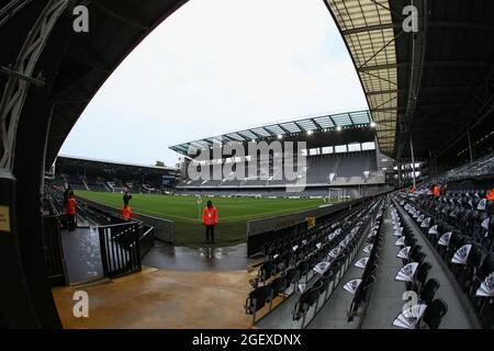 London, Großbritannien. 21. Aug, 2021. Gesamtansicht von Craven Cottage in London, Vereinigtes Königreich am 8/21/2021. (Foto von Arron Gent/News Images/Sipa USA) Quelle: SIPA USA/Alamy Live News Stockfoto