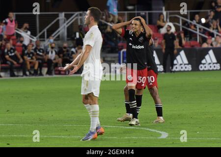 Washington, USA. August 2021. DC United Angreifer Kevin Paredes versagt das Tor während des Spiels DC United gegen Atlanta United heute am 21. August 2021 im Audi Feld in Washington DC, USA. (Foto von Lenin Nolly/Sipa USA) Quelle: SIPA USA/Alamy Live News Stockfoto