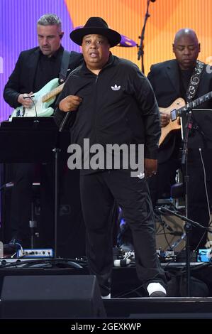 New York City, USA. August 2021. Rapper Rev. Run von DMC tritt auf der Bühne während des „We Love NYC: The Homecoming Concert“ auf dem Great Lawn im Central Park in New York City, NY, am 21. August 2021 auf. (Foto von Anthony Behar/Sipa USA) Quelle: SIPA USA/Alamy Live News Stockfoto