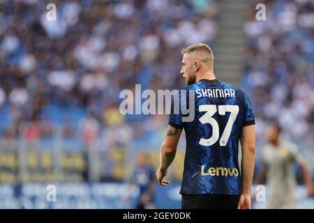 Milan Skriniar des FC Internazionale während der Serie A 2021/22 Fußballspiel zwischen FC Internazionale und Genua CFC AT / LM Stockfoto